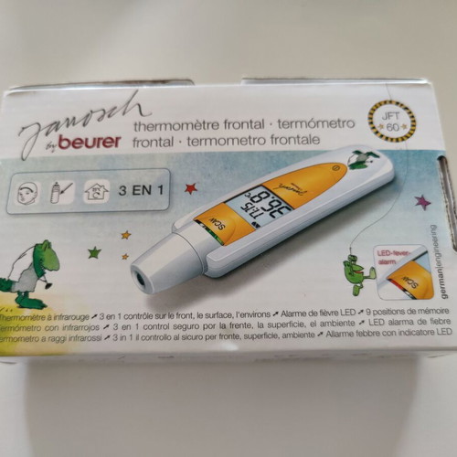 Digital thermometer like new with travel case