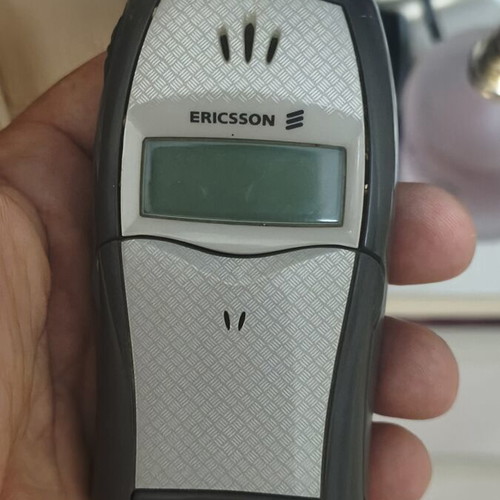 Ericsson T20e mobile phone for repair or spare parts