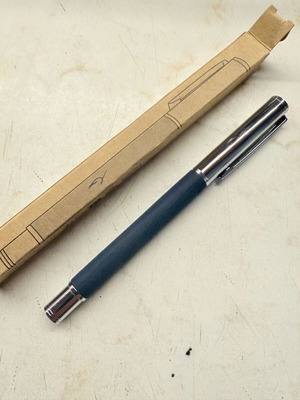 Rolerpen pen new