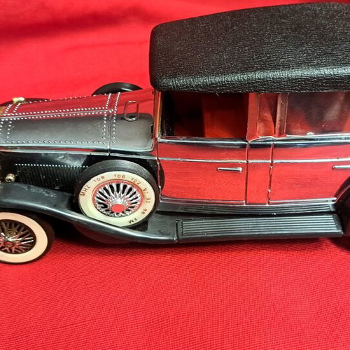 Lincoln transistor radio used, FM