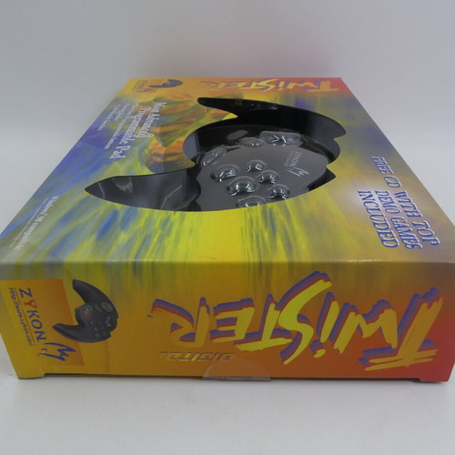 Zykon Twister Programmable Pad used with CD and demo games, Win 98
