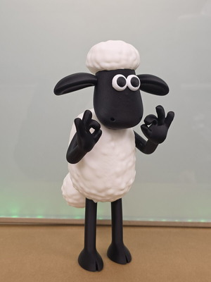 Shaun the Sheep figure 23 cm height new