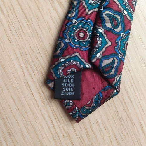 Glou Brothers silk men's tie like new, blue and red