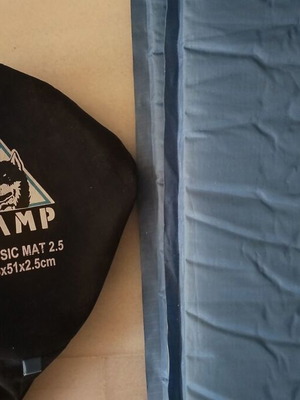 Camp Classic Mat 2.5 Self-Inflating Camping Mat, blue, with carrying case