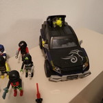 Playmobil agents used