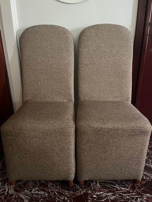 Set of 2 chairs used in very good condition