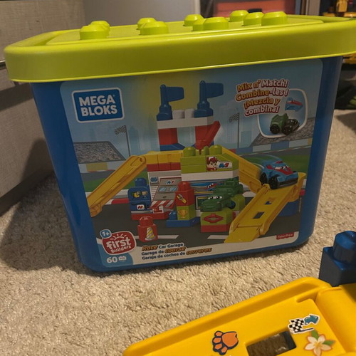 Mega Blocks First Builders Race Car Garage set like new with 60 pieces