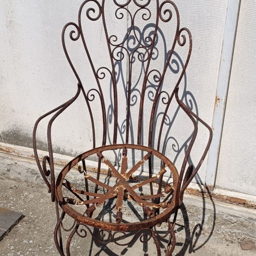 Fer Forgé garden set used, 2 armchairs and table with glass top