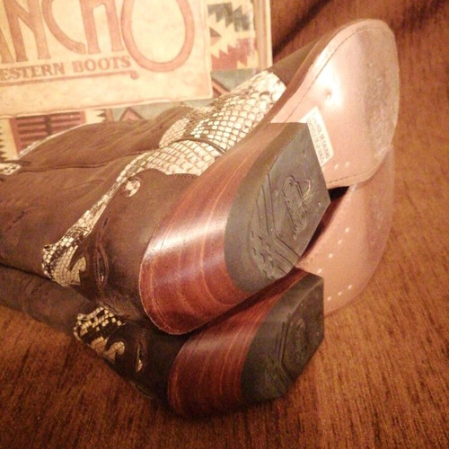 Sancho leather cowboy boots size 40 brown like new with snake pattern