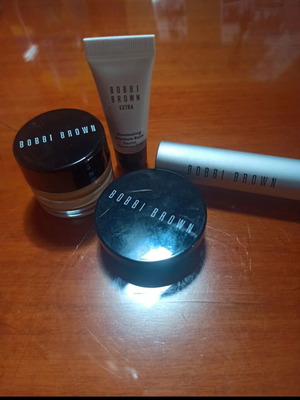 Bobbi Brown makeup set new, 4 items