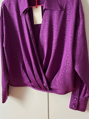 Purple wrap shirt new size M