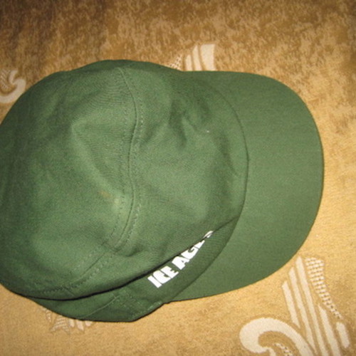 Ice Age hat genuine green unused