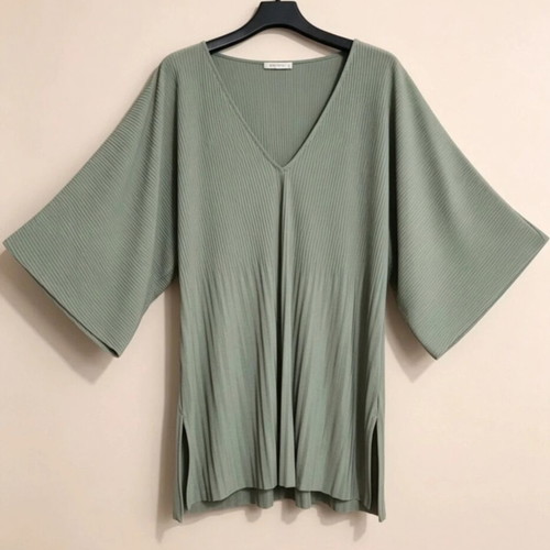 Zara tunic with 3/4 sleeves in khaki, like new