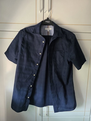 M&S men's short-sleeve shirt, size S