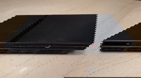 Playstation 2 SLIM  ΚΟΝΣΟΛΑ