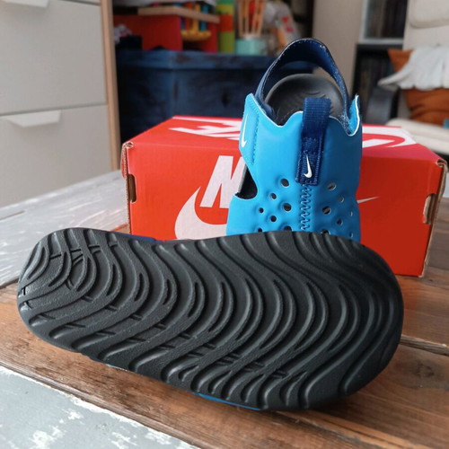 Nike baby boy summer sandals blue size 25 like new