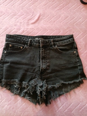 Zara denim shorts used, size L