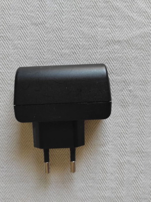 Sony Ericsson mobile charger with cable new