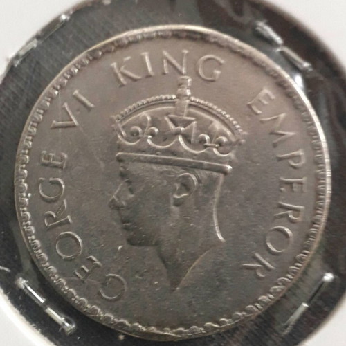One Rupee India 1940 Mumbai Mint silver coin used