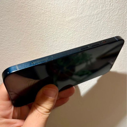 Apple iPhone 13 128GB Blue with accessories