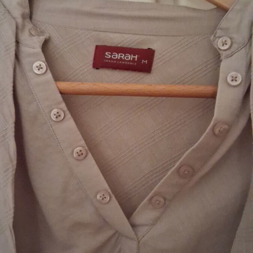 Sarah Lawrence blouse medium size beige like new for spring and autumn