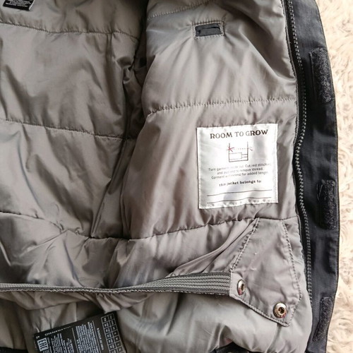 Burton Boys Dugout 2L Snow Jacket for Boys like new, black