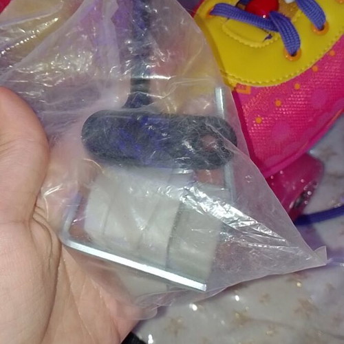 Roller skates adjustable size 35-38 like new with spare parts and case