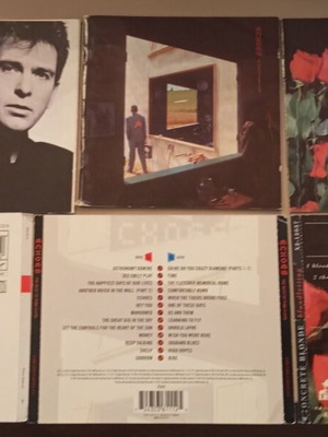 Booklets of Peter Gabriel, Pink Floyd and Concrete Blonde used, pack