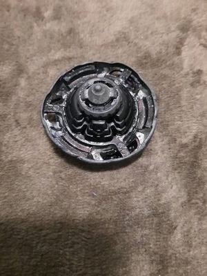 Beyblade 5 used