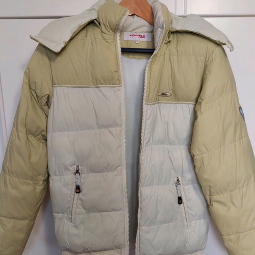 Kenvelo warm puffer Small with hood like new, multicolor