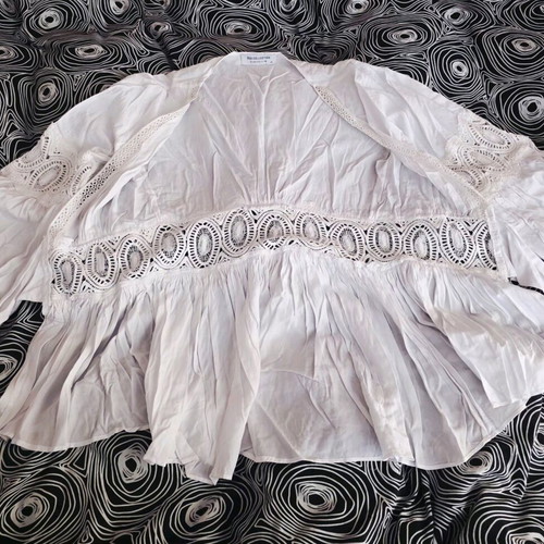 BSB lace detailed tie top like new, white, size S