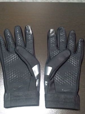 Nike Hyper Warm gloves new, black