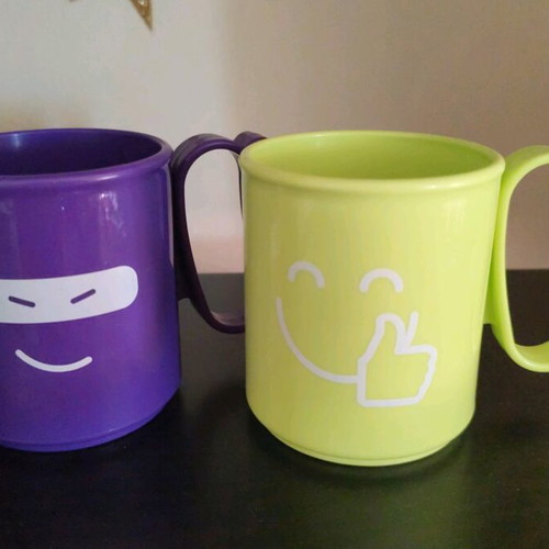Tupperware cup set new