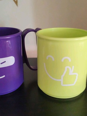 Tupperware cup set new