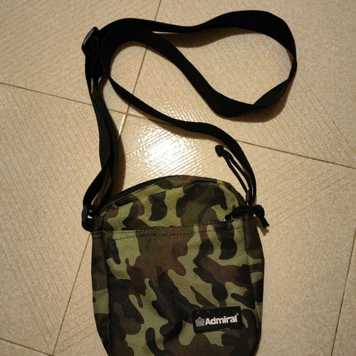 Admiral shoulder bag like new, multicolor