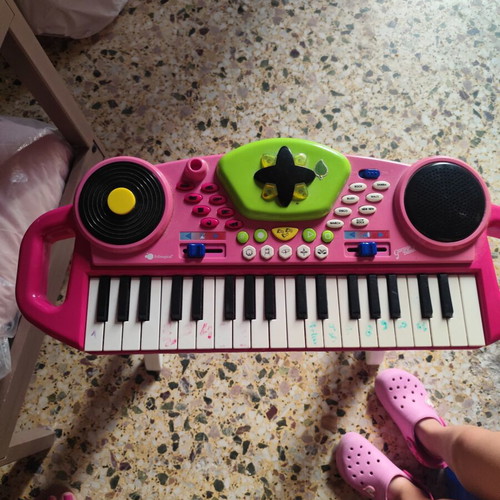Imaginarium piano used, good condition
