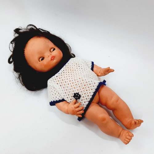 Vintage rubber baby doll 60s with open/close eyes and original shirt