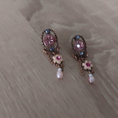 Women's earrings pink, like new