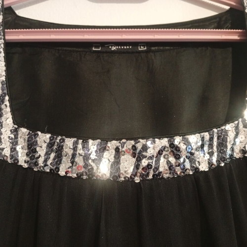 Raxevsky evening dress new, size Large, black and silver