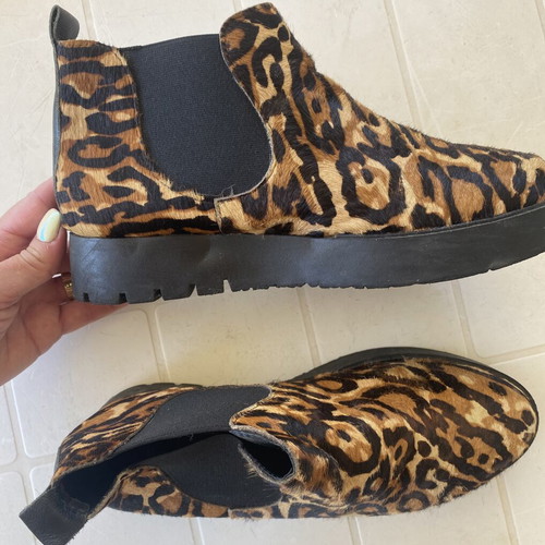 Katerina Douka women's ankle boots like new, animal print, size 37