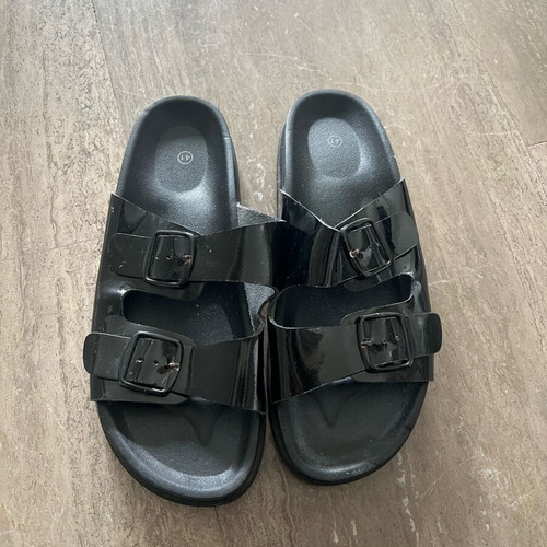 Black slippers size 41 used