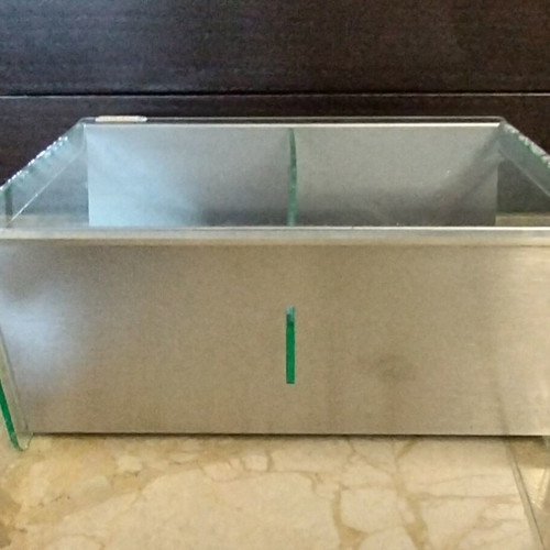 Garibaldi two-position case like new, premium brown organizer