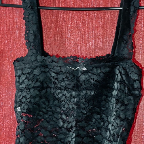 Lace crop top black like new, size S
