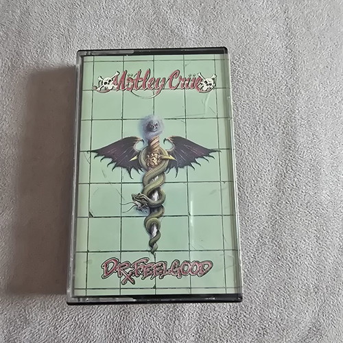 Motley Crue Dr. Feelgood cassette used, rock