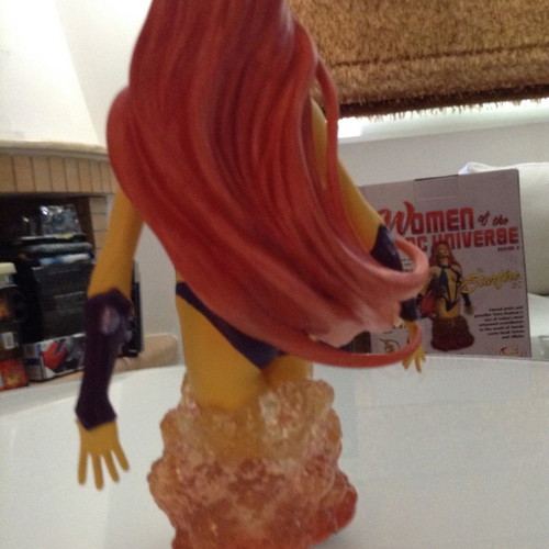Starfire Teen Titans Women of DC Universe bust new