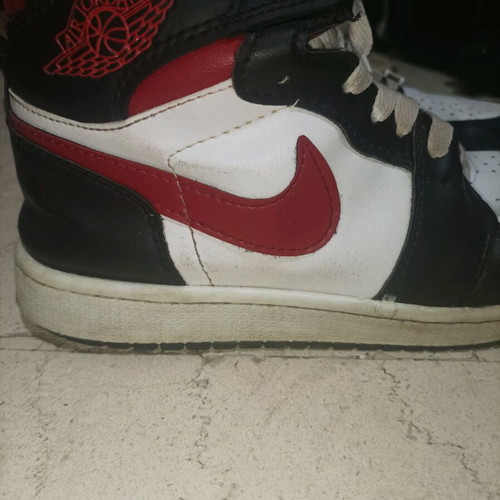 Jordan 1 High sneakers with some marks, size 42