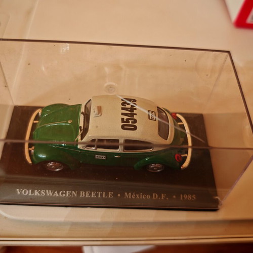 Volkswagen Beetle taxi σαν καινούργιο με κουτί