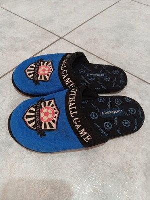 Children's slippers size 32, blue