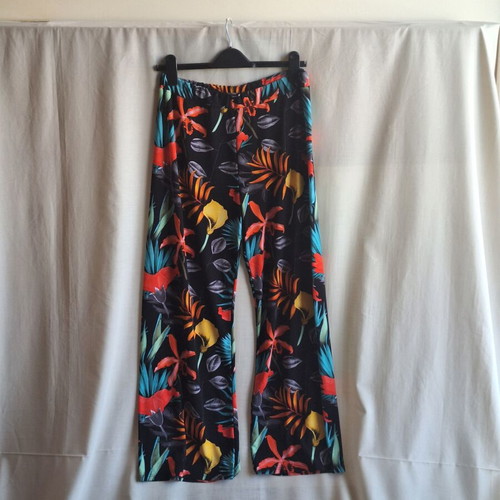 D&D Moda Medium Wide Leg Tropical Summer Pants with Floral Print like new
