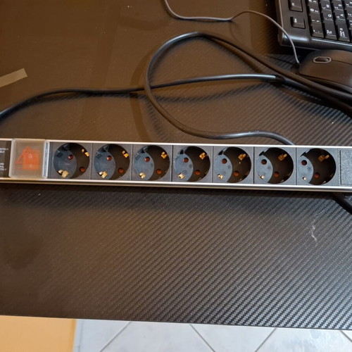 Power Strip 7-Position for 19" Rack with Safety Switch New